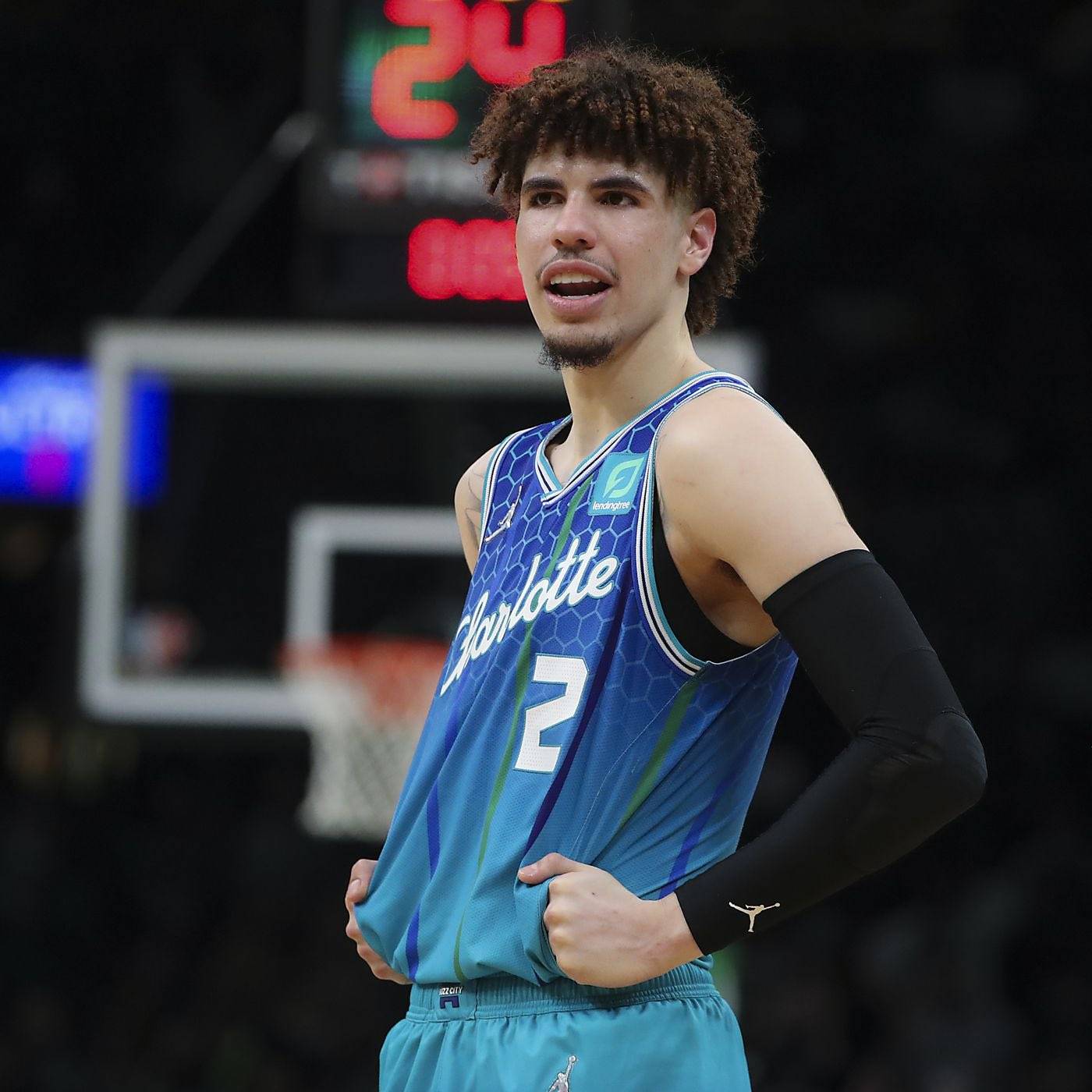 爱游戏中国体育-关于里程碑夜夏洛特黄蜂迎来里程碑；亚冠赛前刷纪录；态度坚定；身体对抗强度拉满的信息