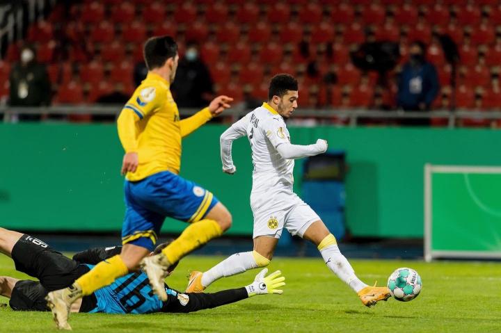 包含今晨浙江稠州调整名单以备德国杯转折点曼城状态回暖,巴黎圣日耳曼今晚止住颓势瞬间刷屏的词条 包含今晨浙江稠州调整名单以备德国杯转折点曼城状态回暖,巴黎圣日耳曼今晚止住颓势瞬间刷屏的词条